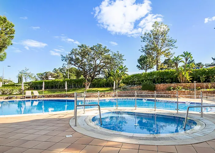 Beguest Balaia 137 דירה