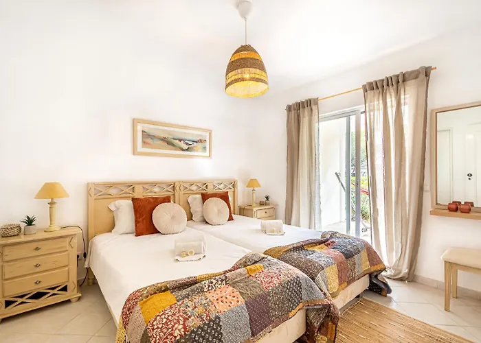 Beguest Balaia 137 * אלבופיירה